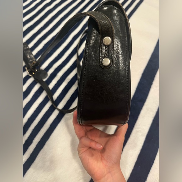 OROTON Australian Black Cowhide Genuine Leather Crossbody Bag - Picture 13 of 13